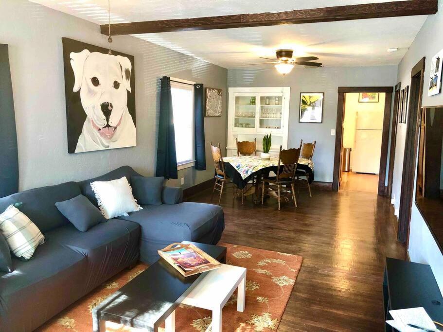 Smart Spacious Artsy Home Near Midtown ซาคราเมนโต ภายนอก รูปภาพ
